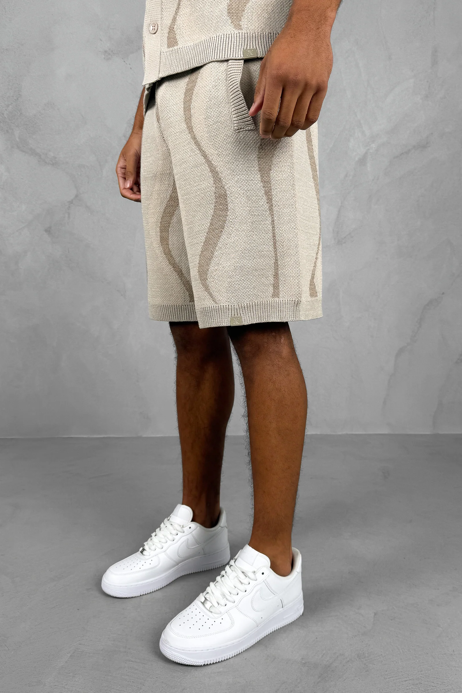 Boxy Flow Knitted Shirt - Off White - Image 11