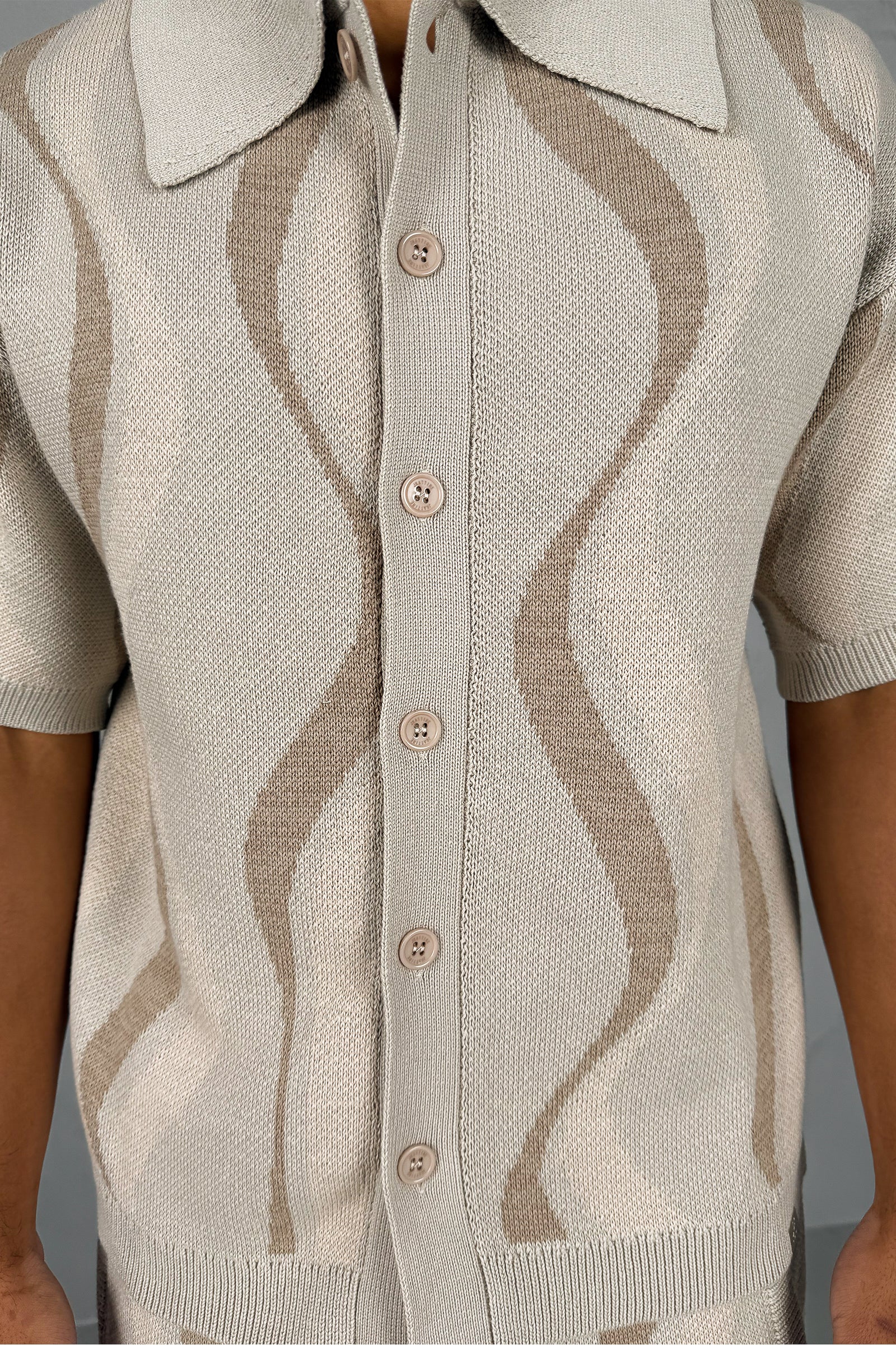 Boxy Flow Knitted Shirt - Off White - Image 12