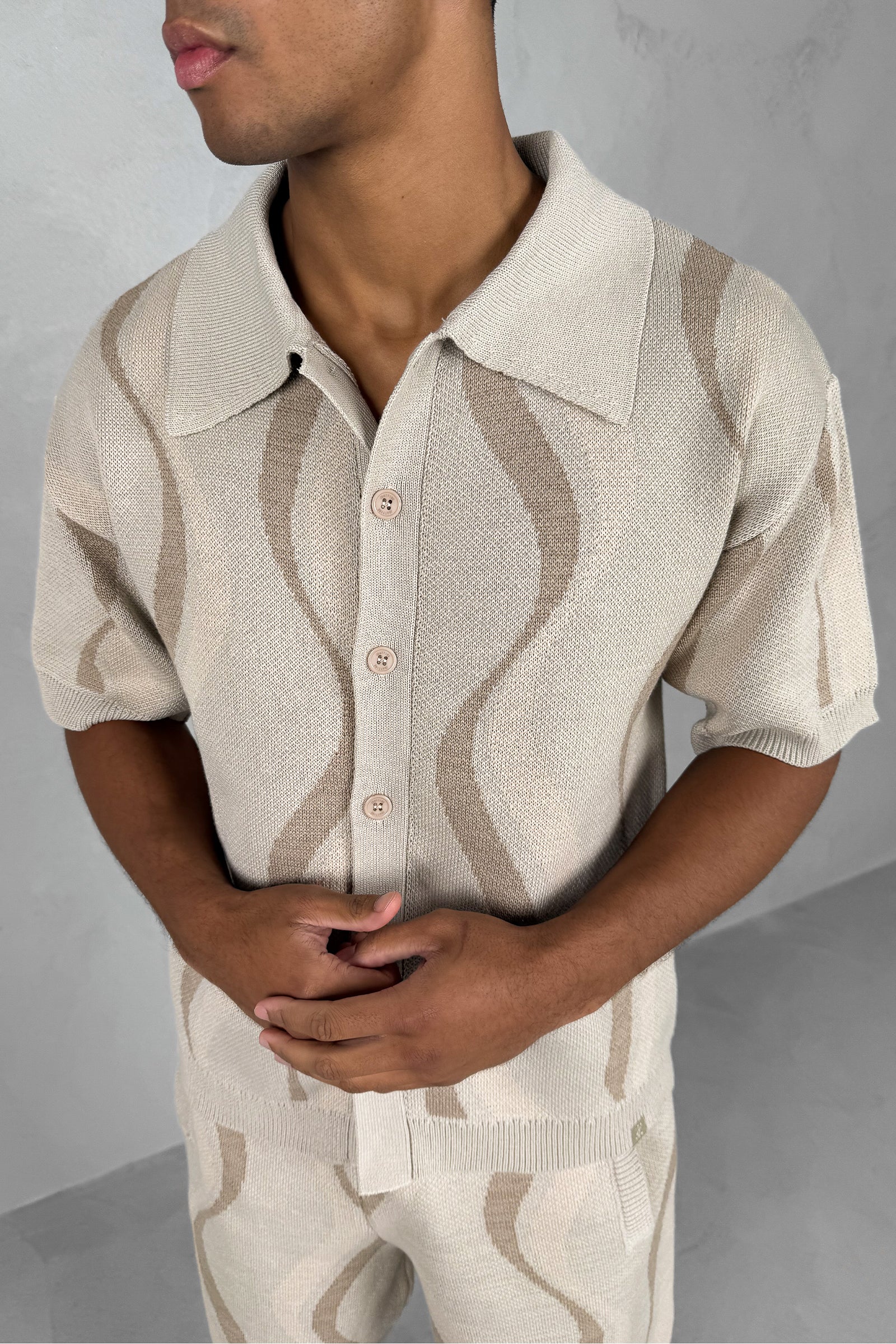 Boxy Flow Knitted Shirt - Off White - Image 5