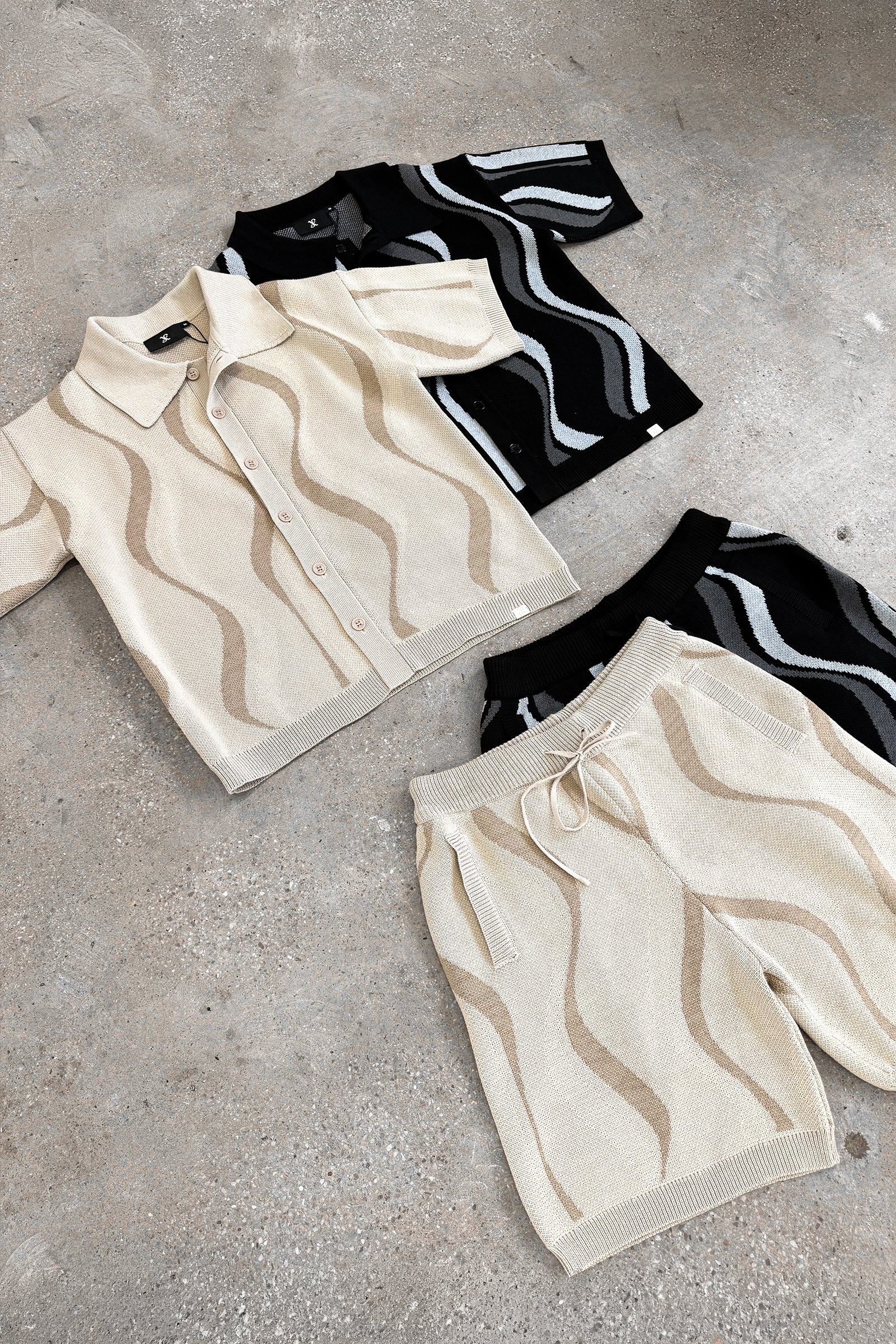 Boxy Flow Knitted Shirt - Off White - Image 7