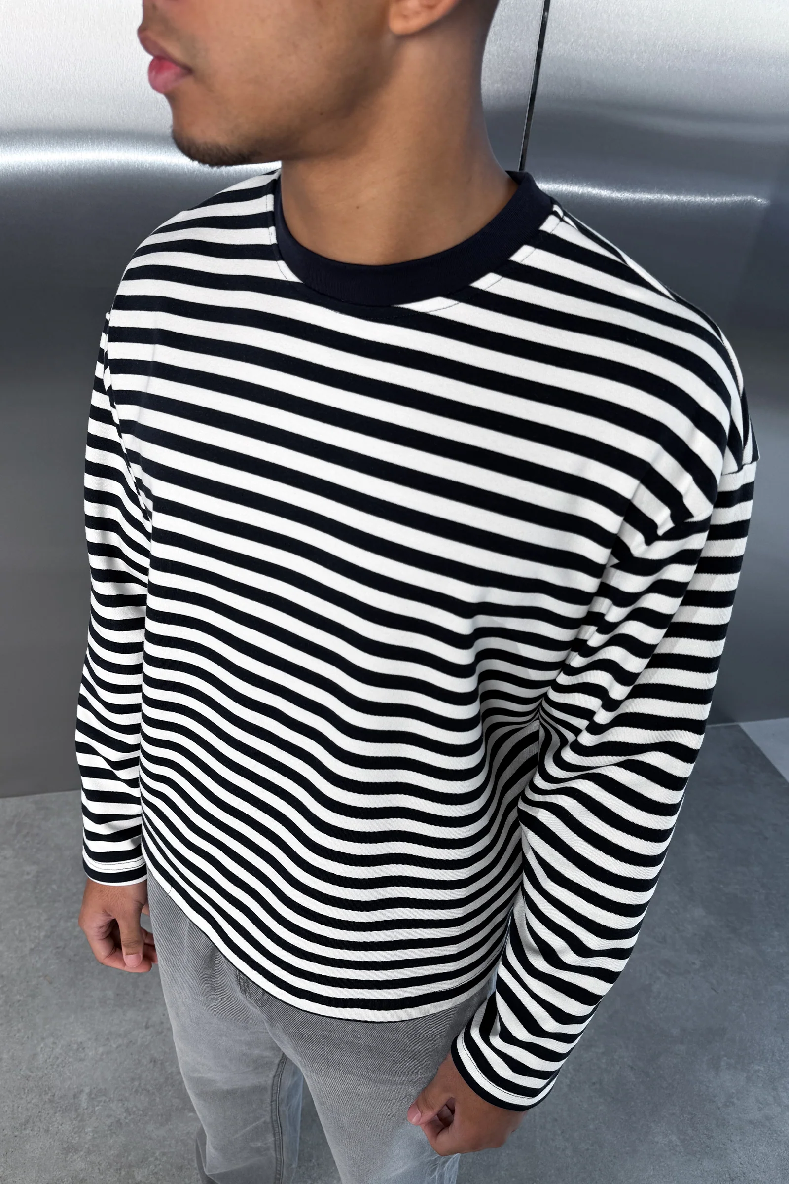 Boxy Striped Long Sleeve T-Shirt - Navy - Image 4