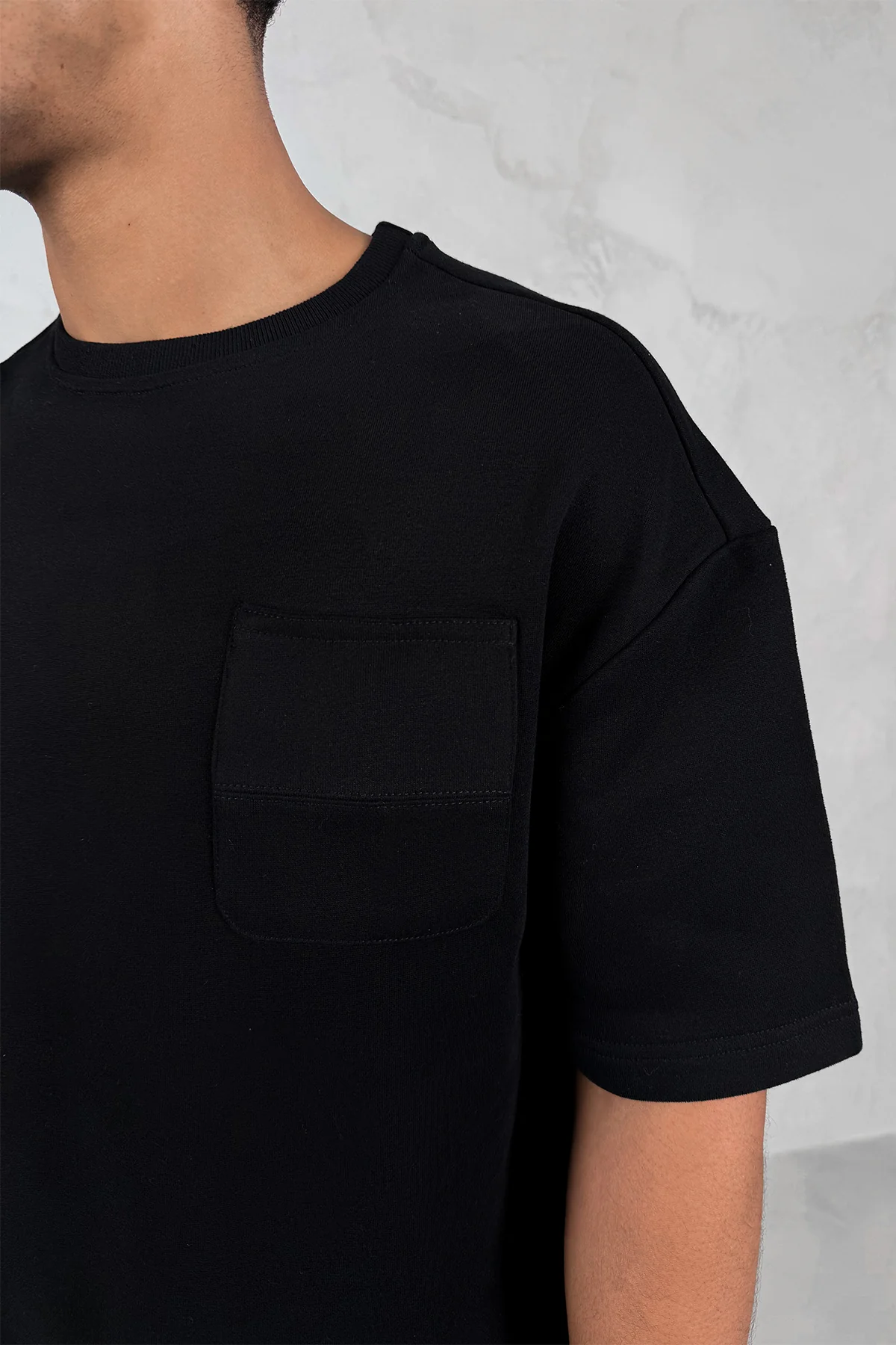 Carpenter Boxy T-Shirt - Black - Image 7