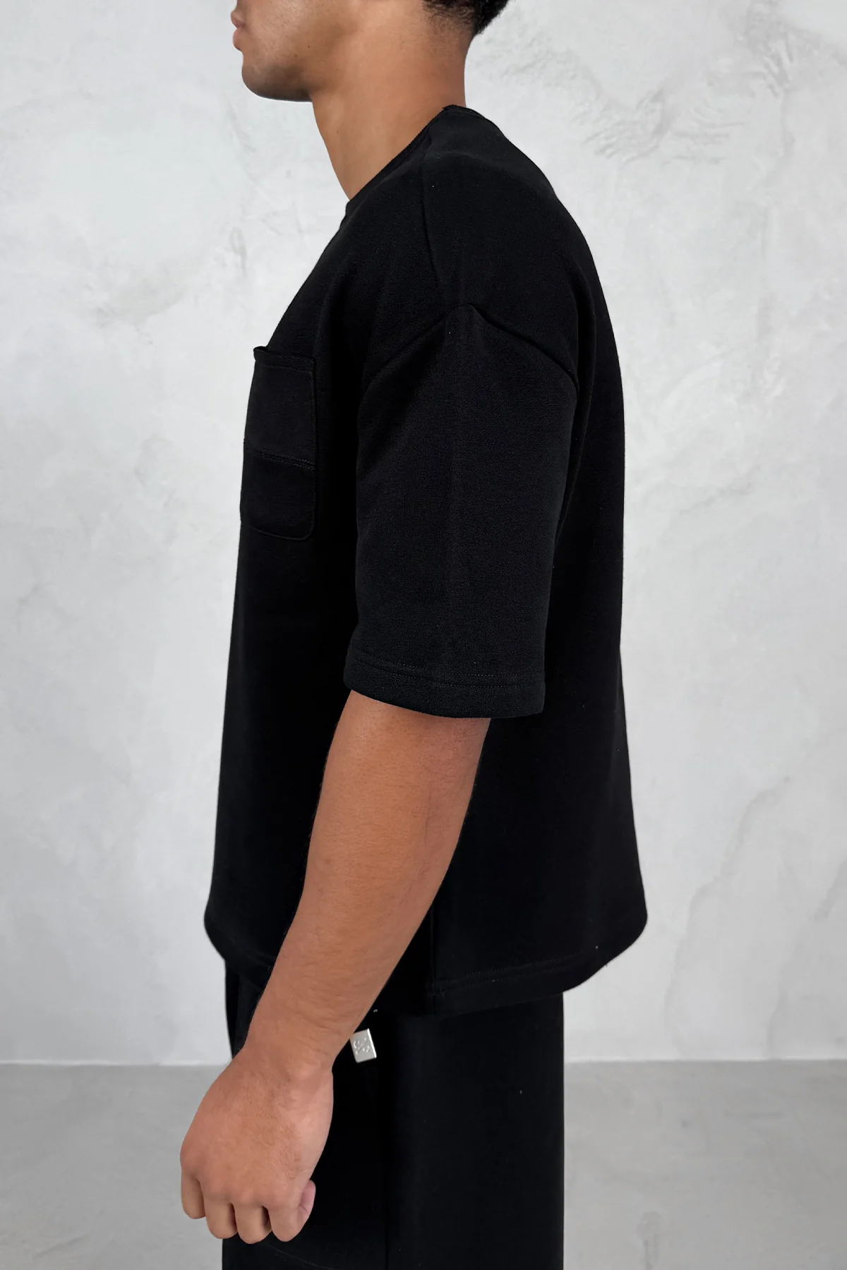 Carpenter Boxy T-Shirt - Black - Image 8