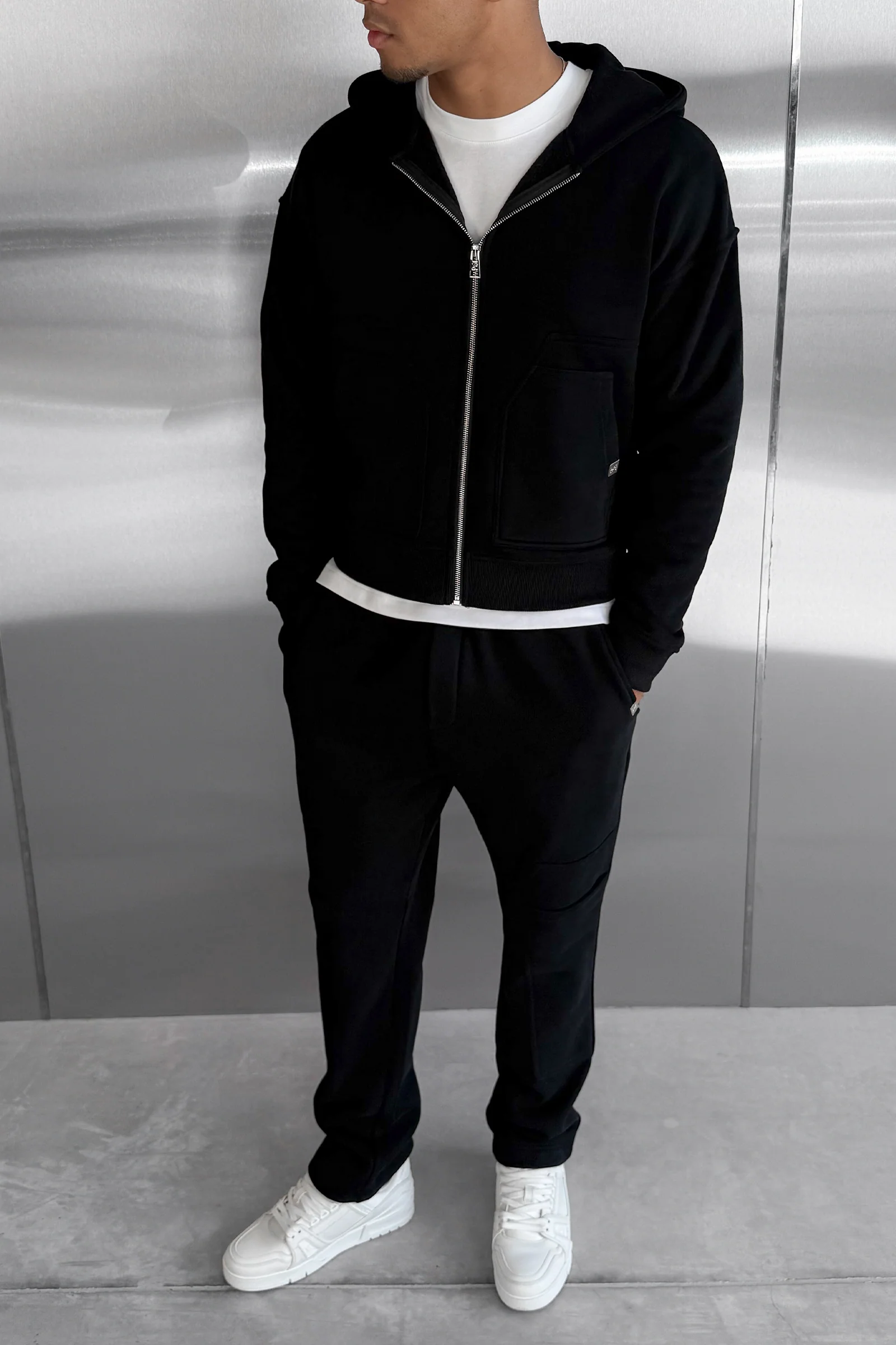 Carpenter Straight Leg Jogger - Black - Image 3
