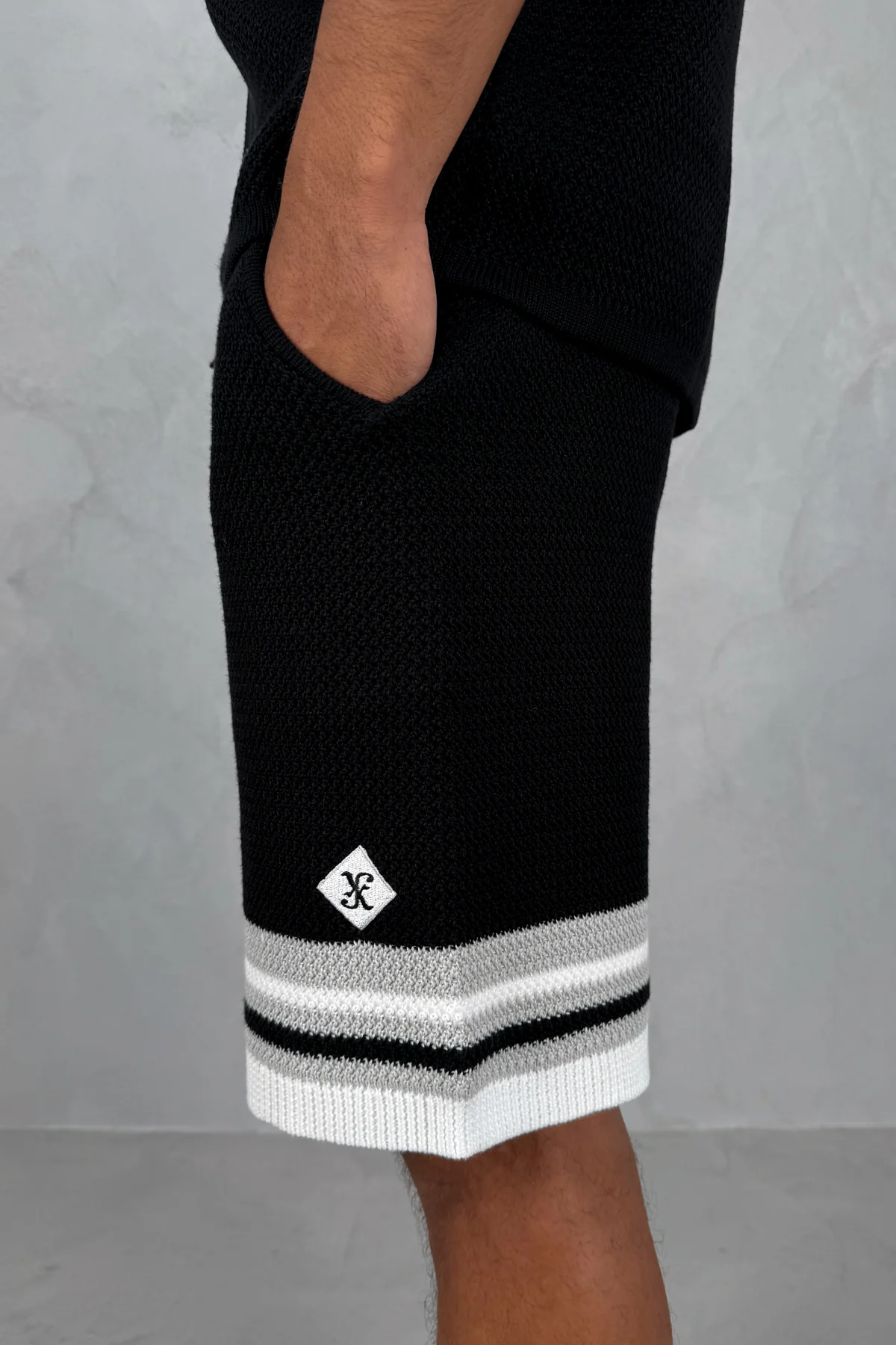 Colour Block Knit Shorts - Black/White - Image 4