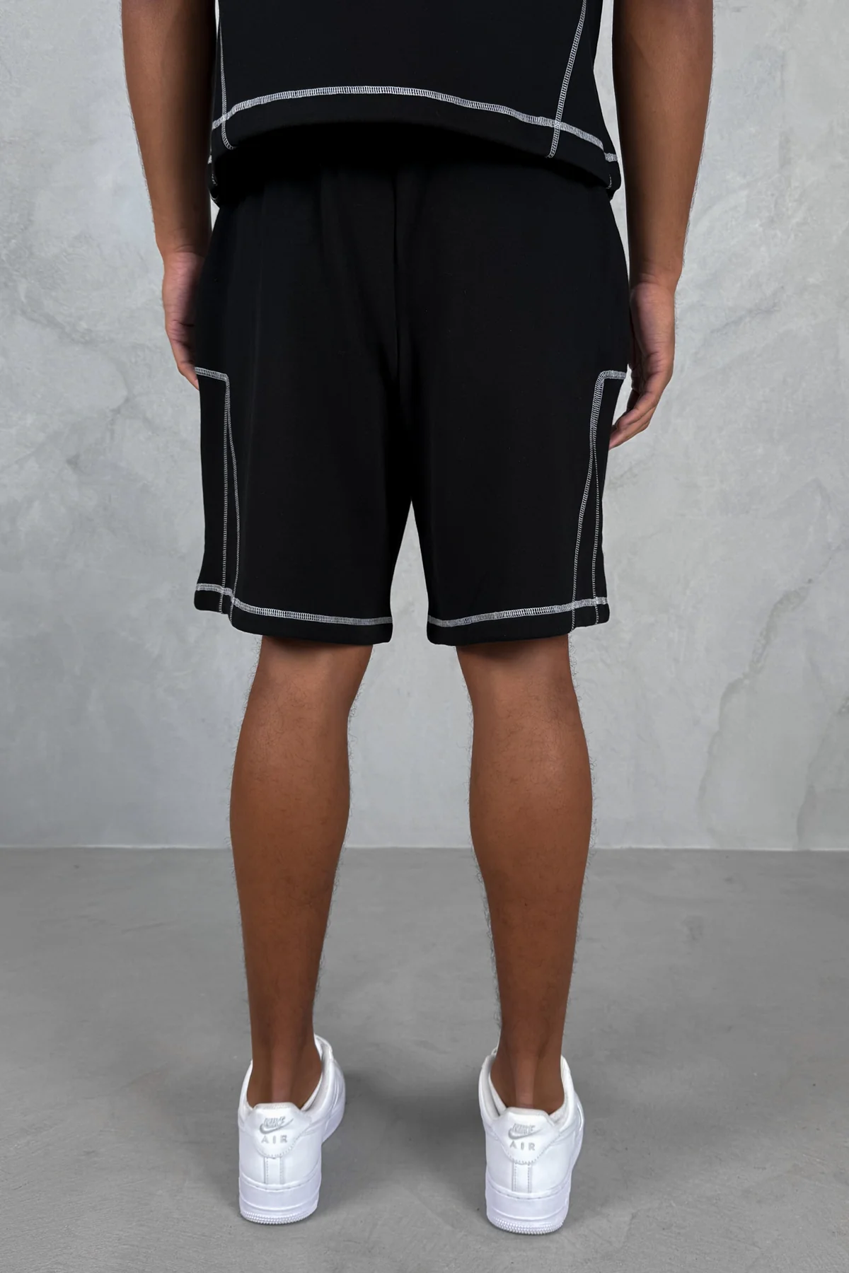 Contrast Stitch Baggy Shorts - Black - Image 9