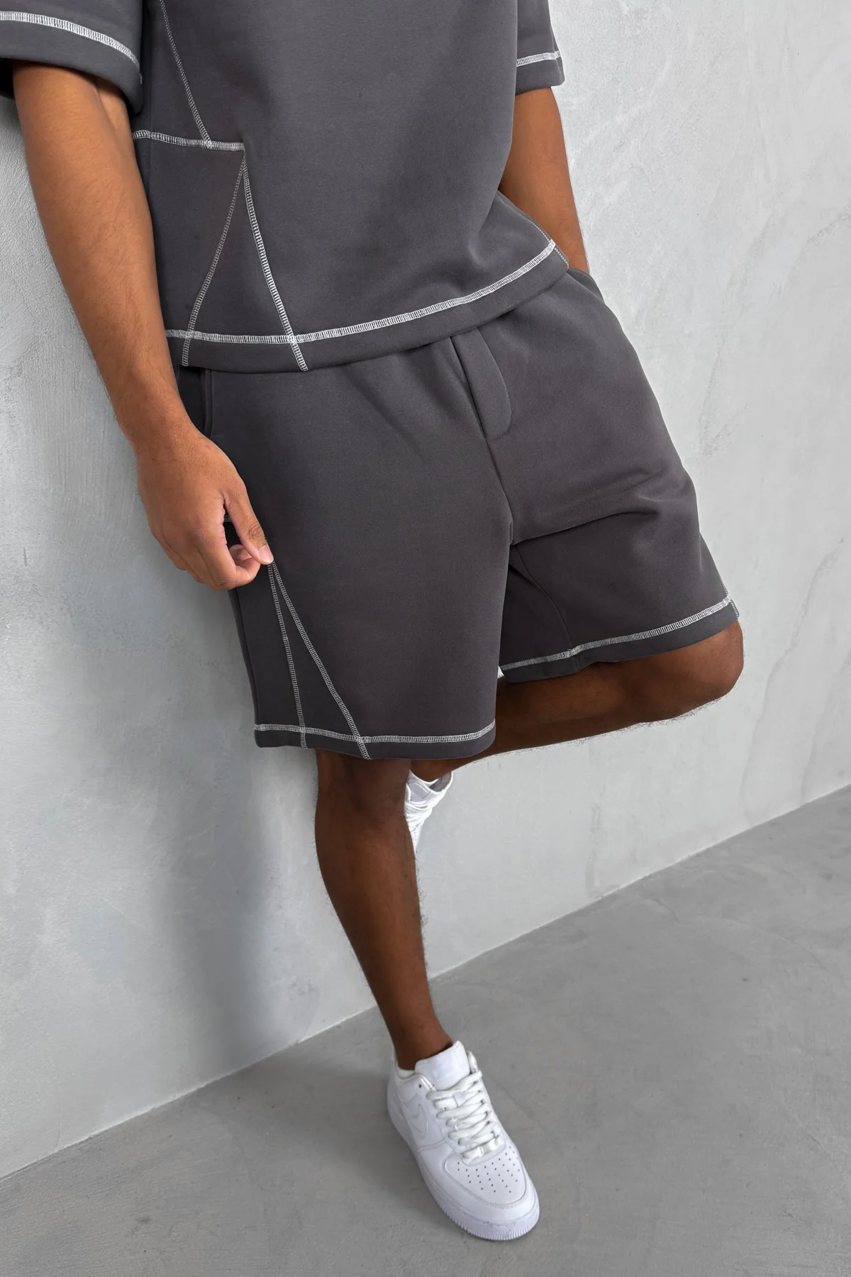 Contrast Stitch Baggy Shorts - Charcoal