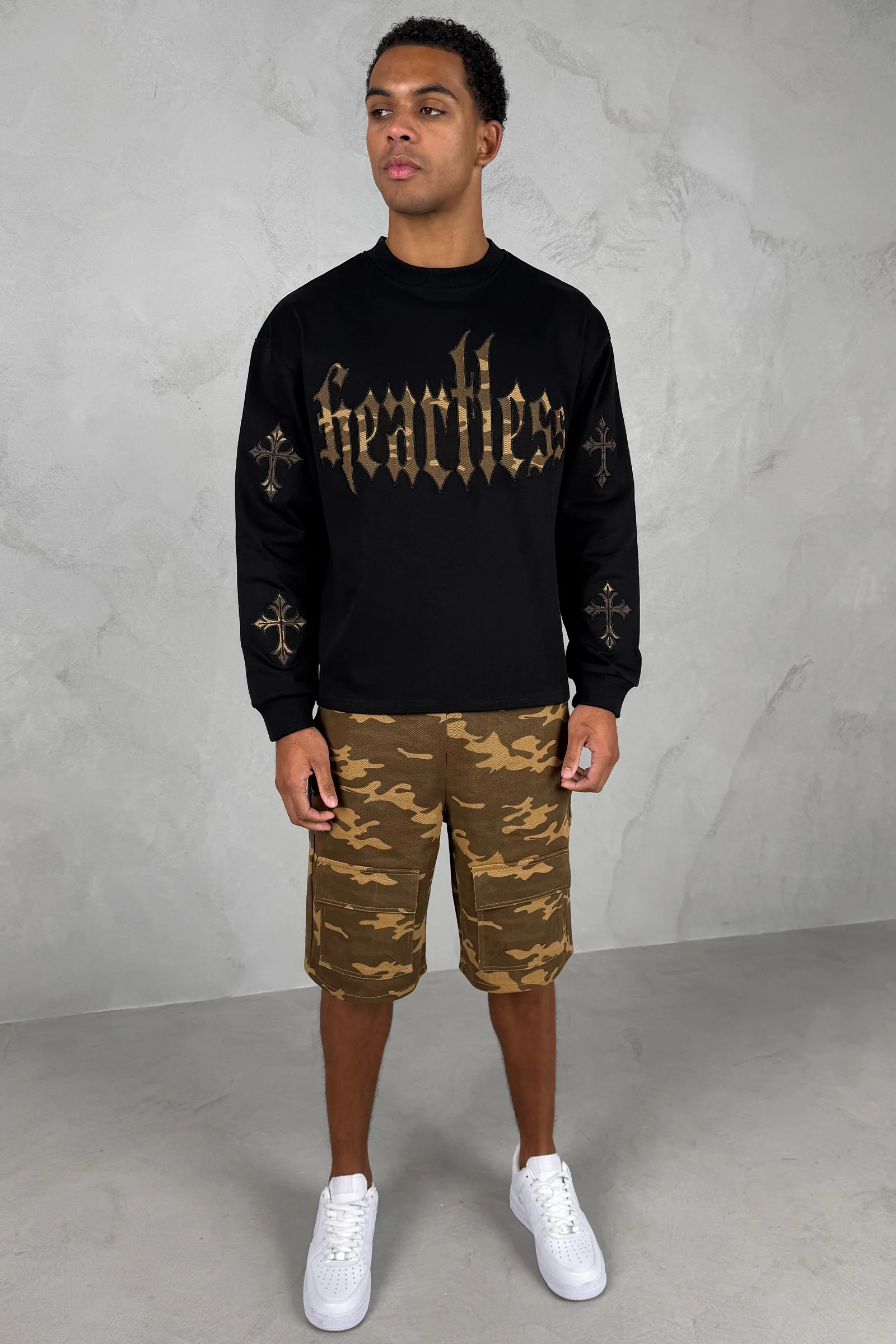 Heartless Boxy Long Sleeve Camo T-Shirt - Black - Image 3