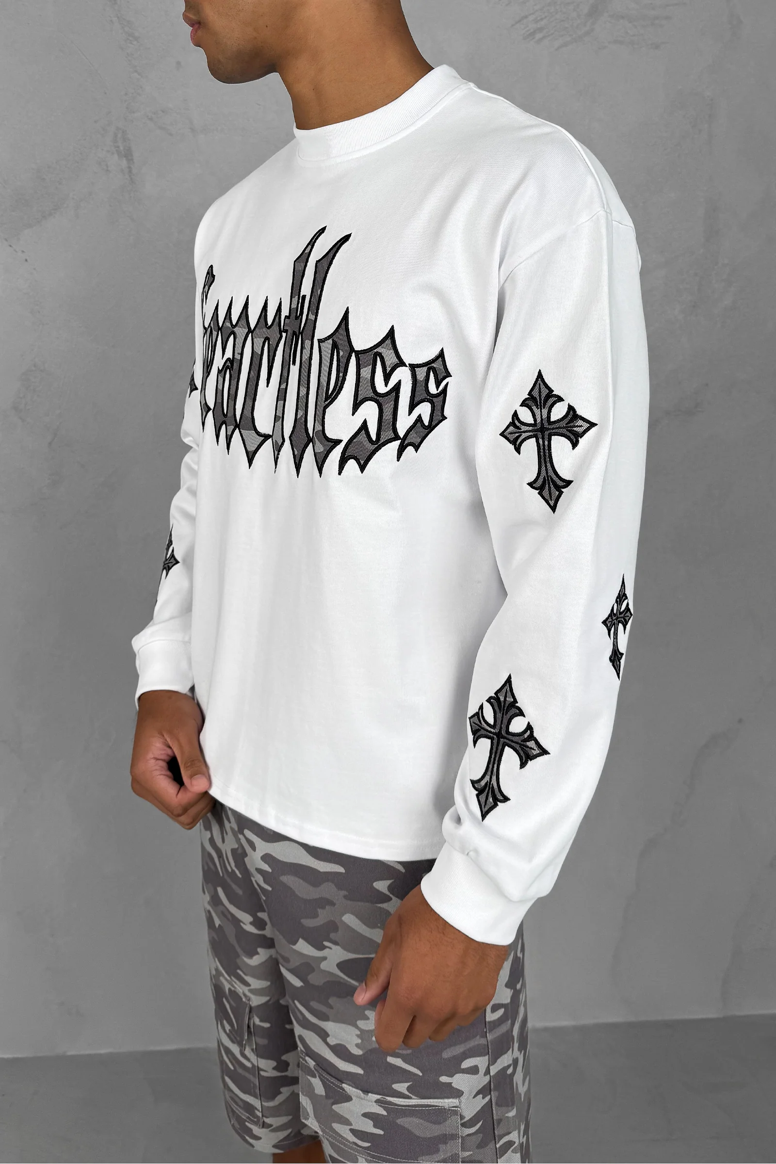 Heartless Boxy Long Sleeve Camo T-Shirt - White - Image 11