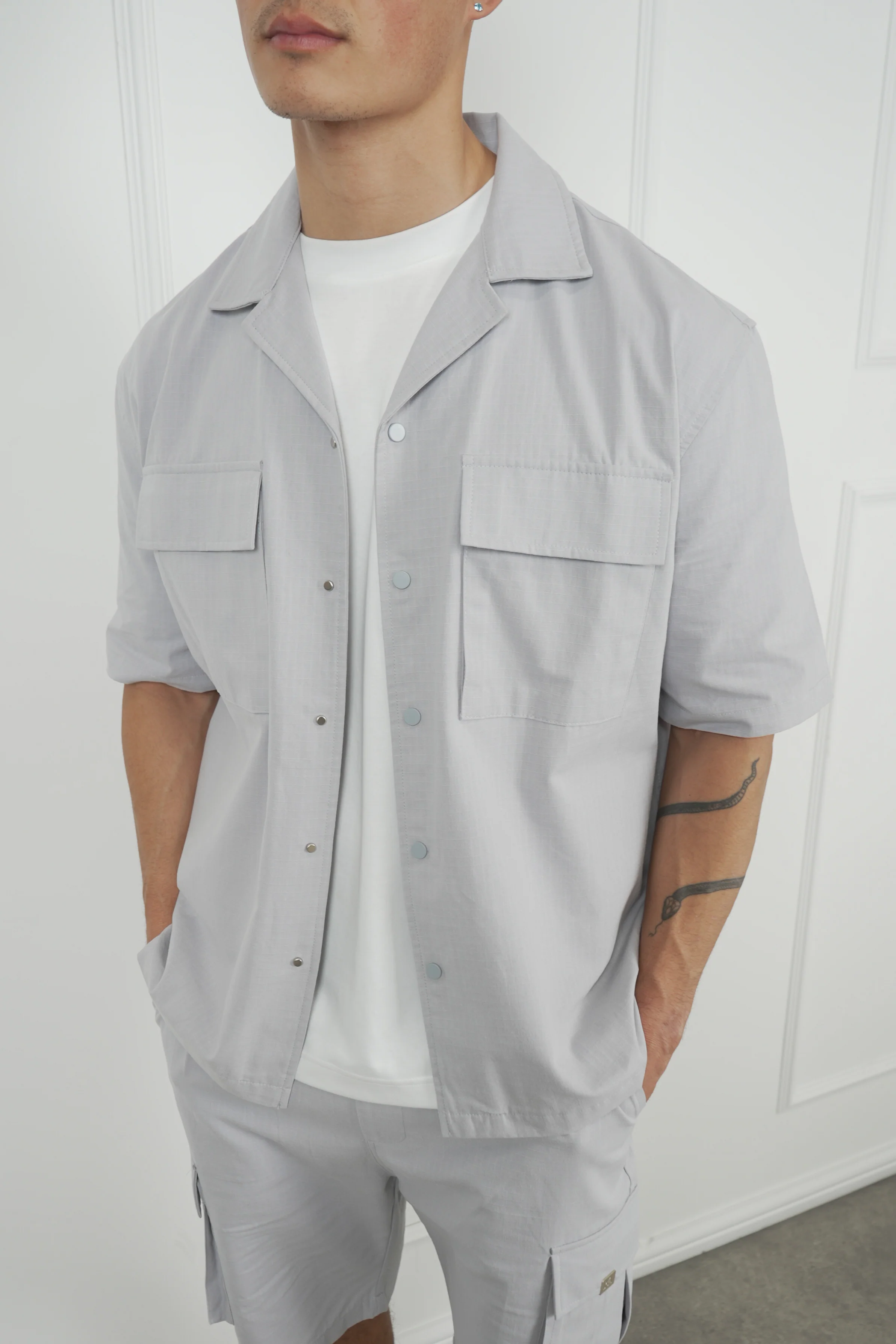 Boxy Ripstop Oversized Shirt - Light Grey - Image 9