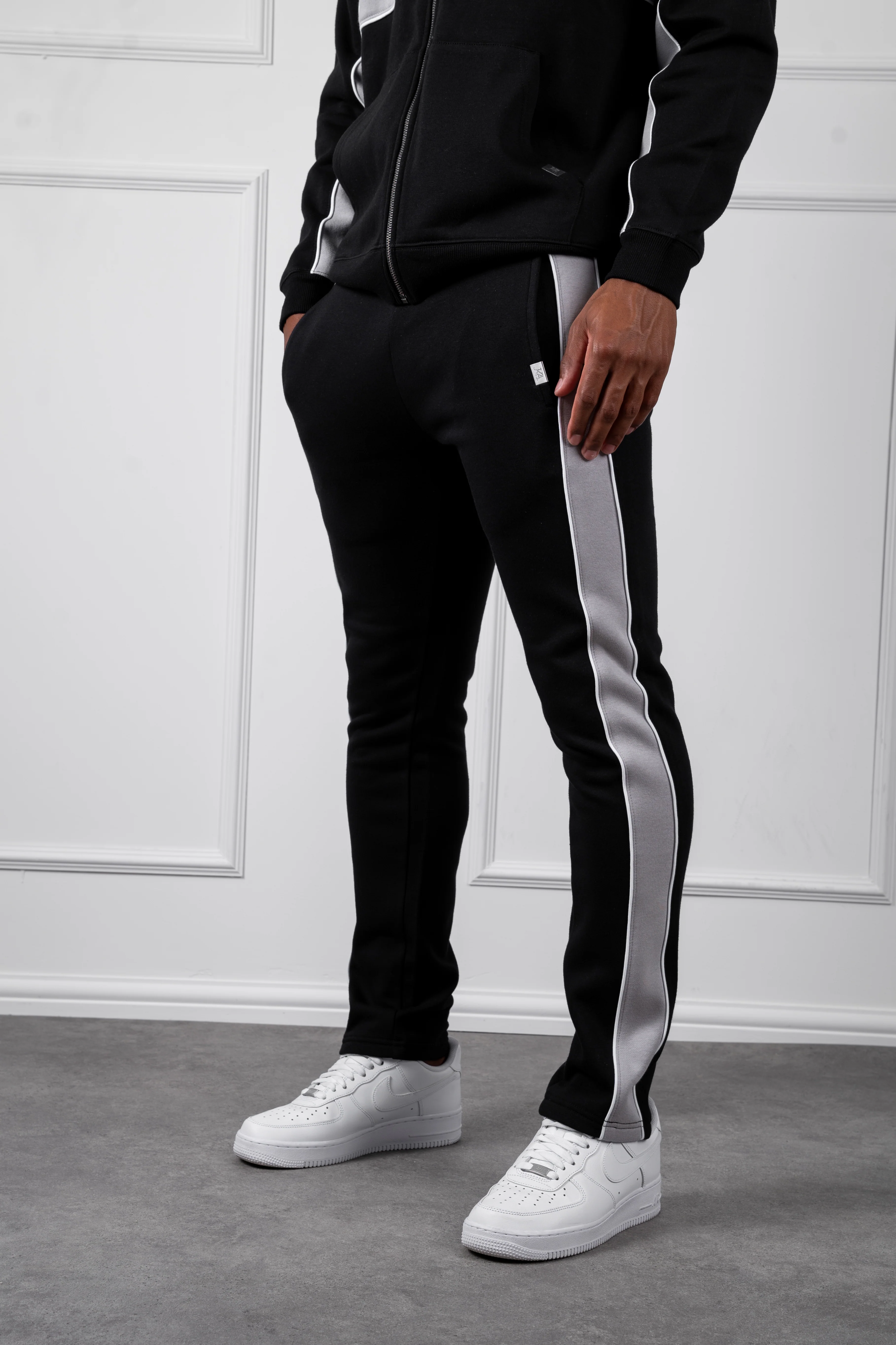 Panelled Straight Leg Jogger - Black - Image 3