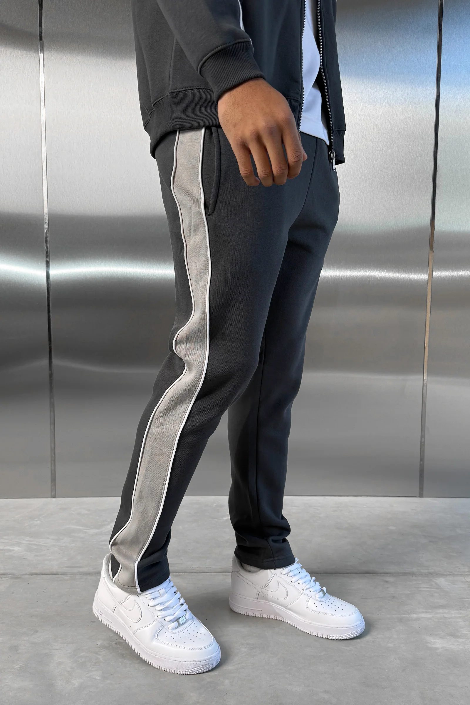 Panelled Straight Leg Jogger - Charcoal - Image 7