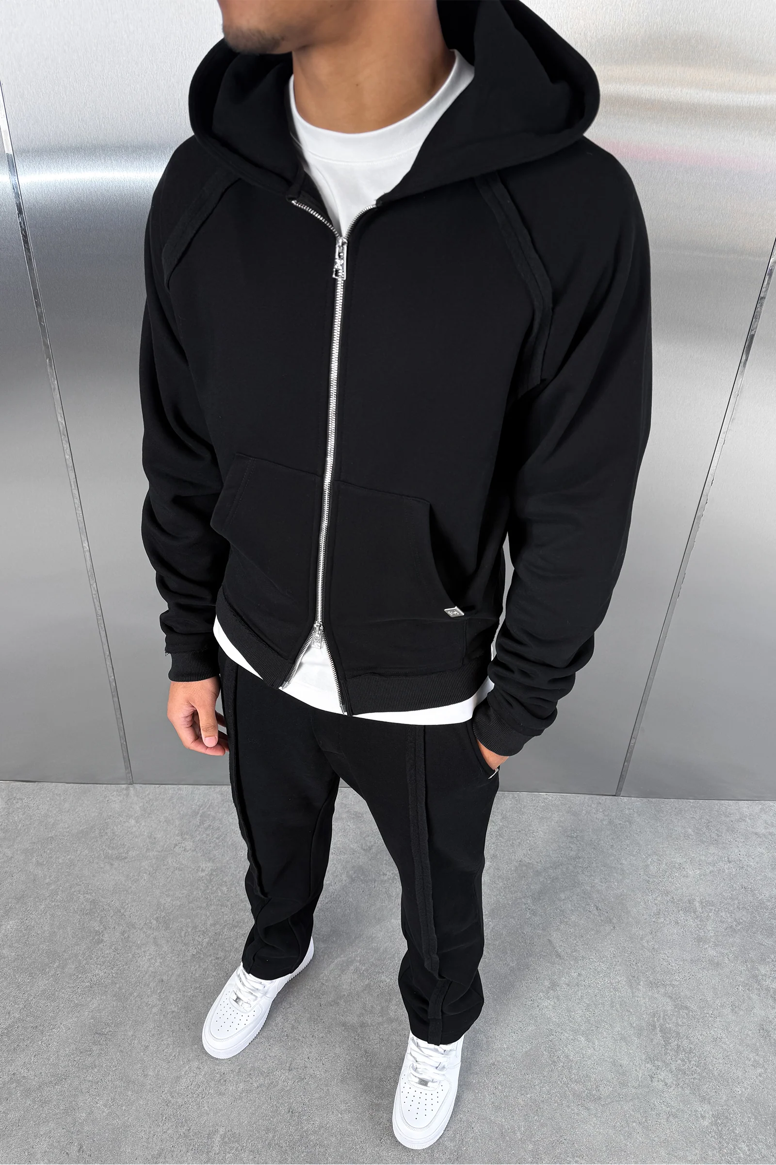 Raw-Seam Straight Leg Jogger - Black - Image 4