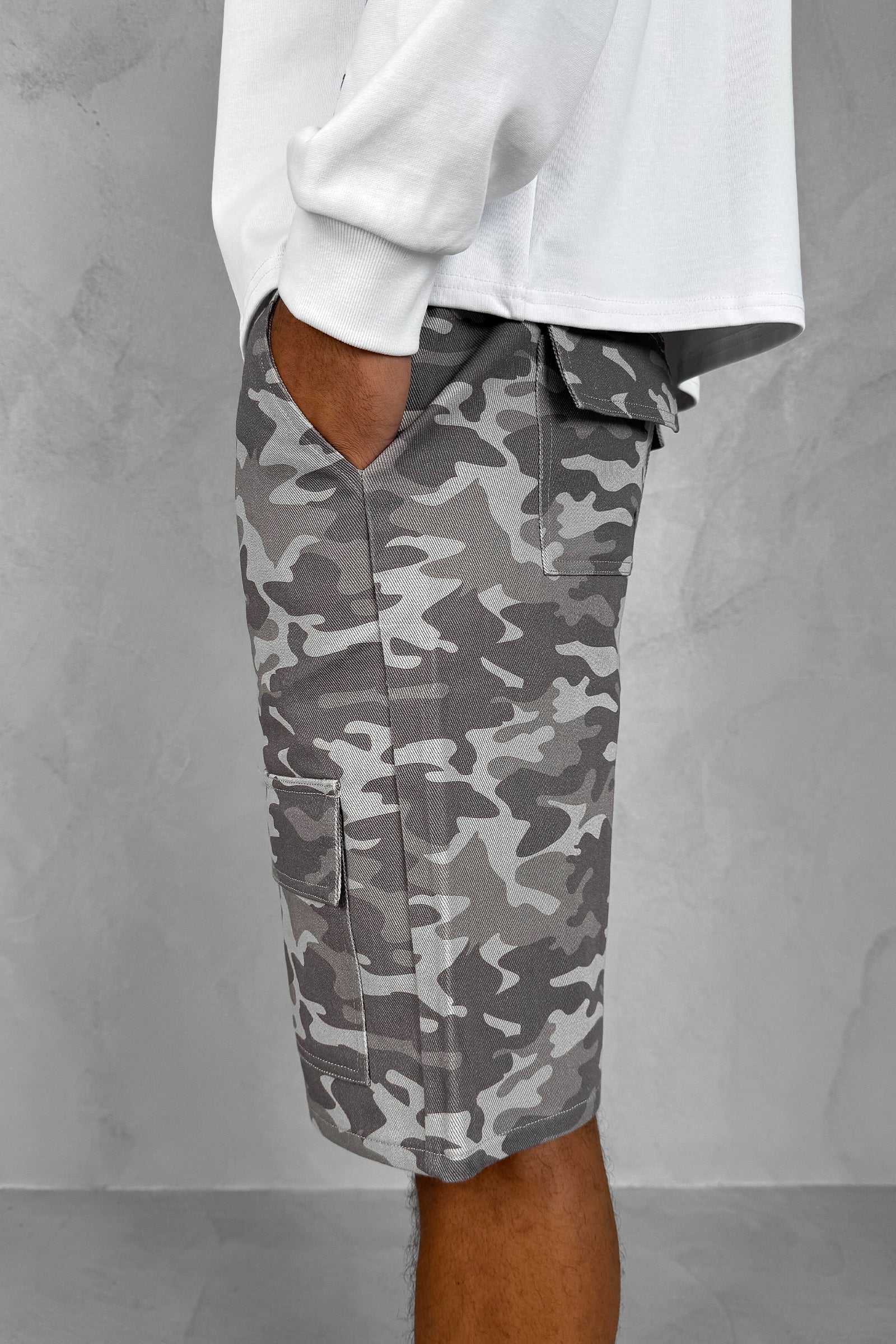 Relaxed Denim Camo Cargo Shorts - Grey Camo - Image 11