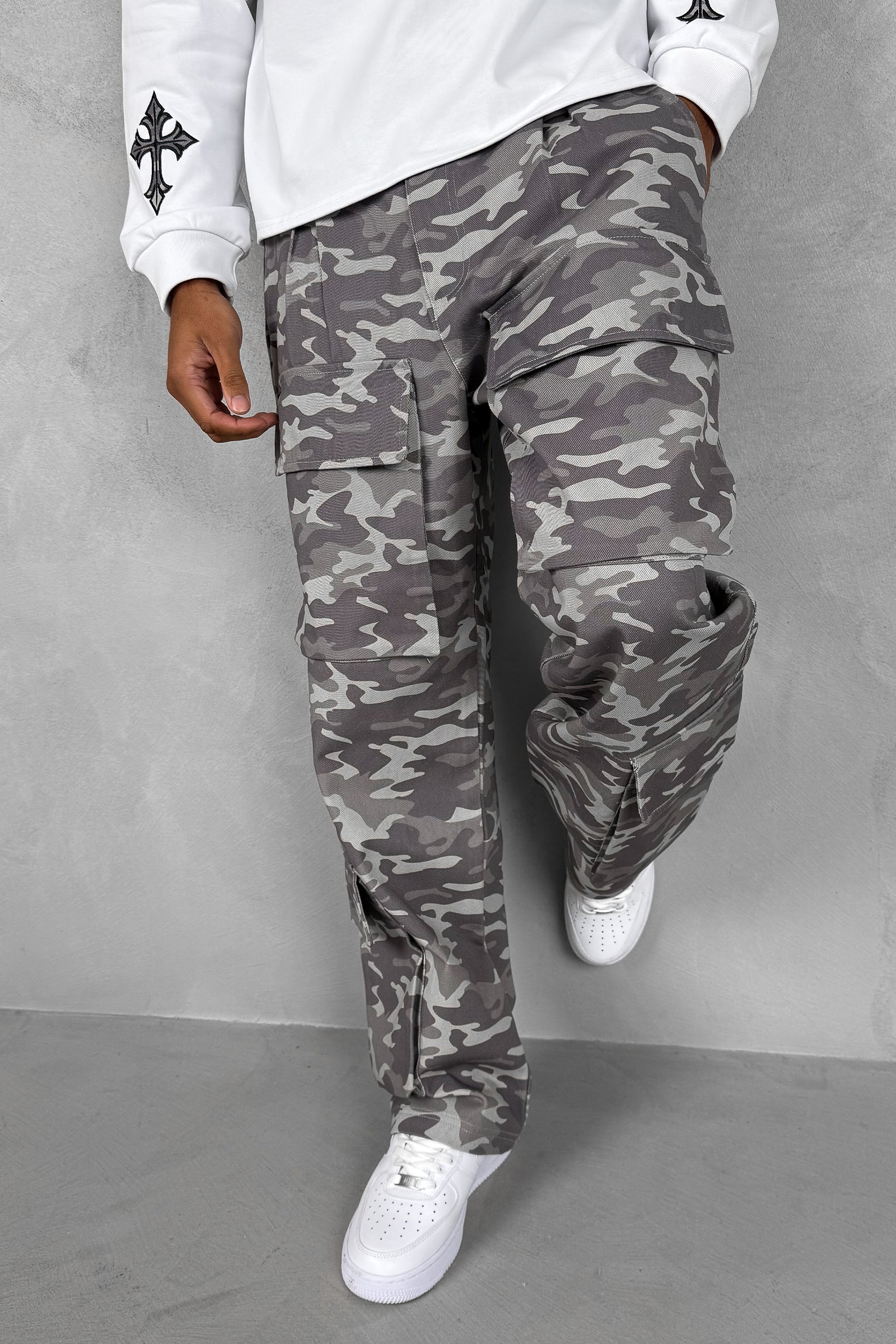 Relaxed Camo Denim Cargo Pant - Grey Camo - Image 4