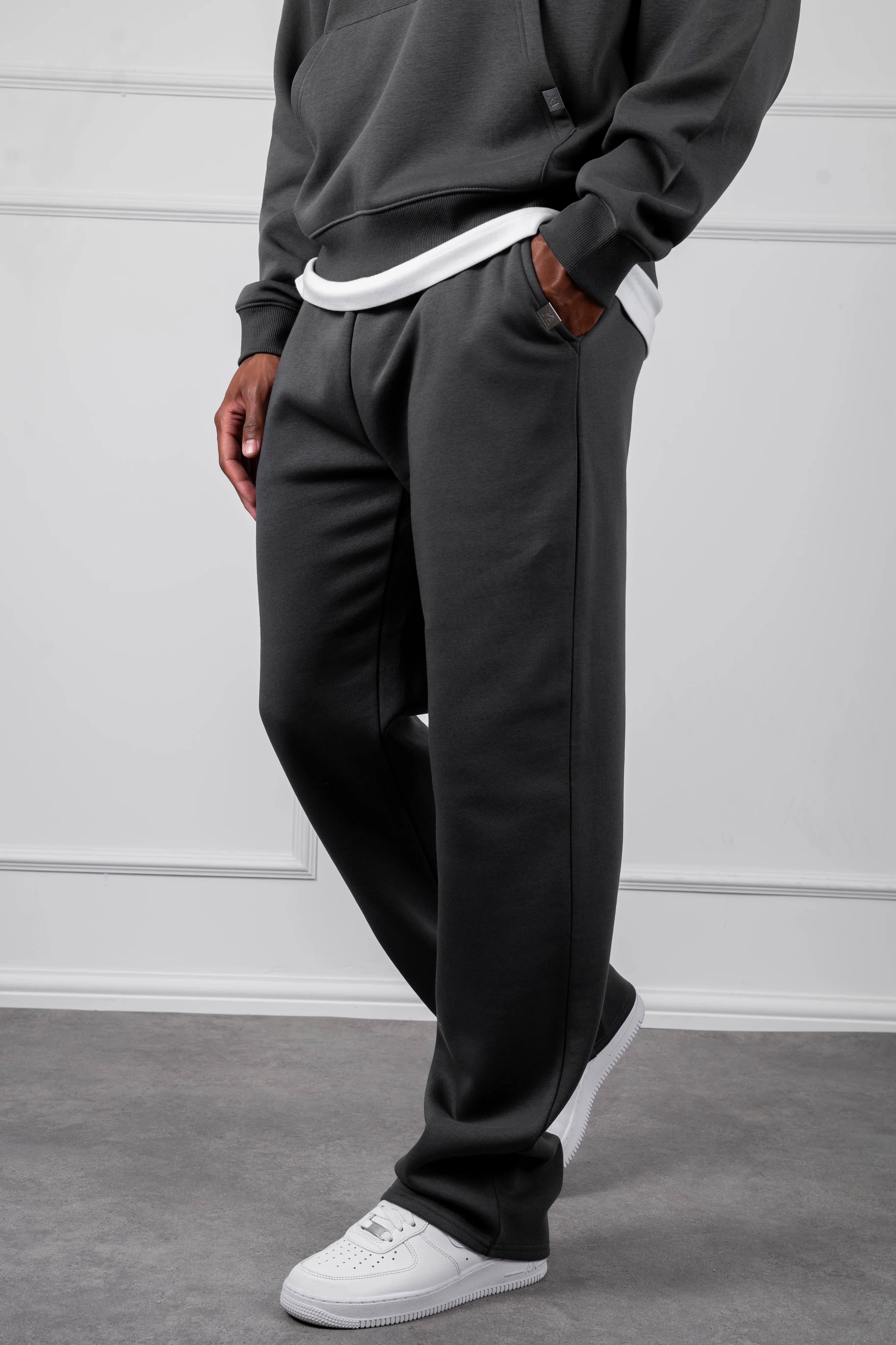 Relaxed Fit Jogger - Charcoal