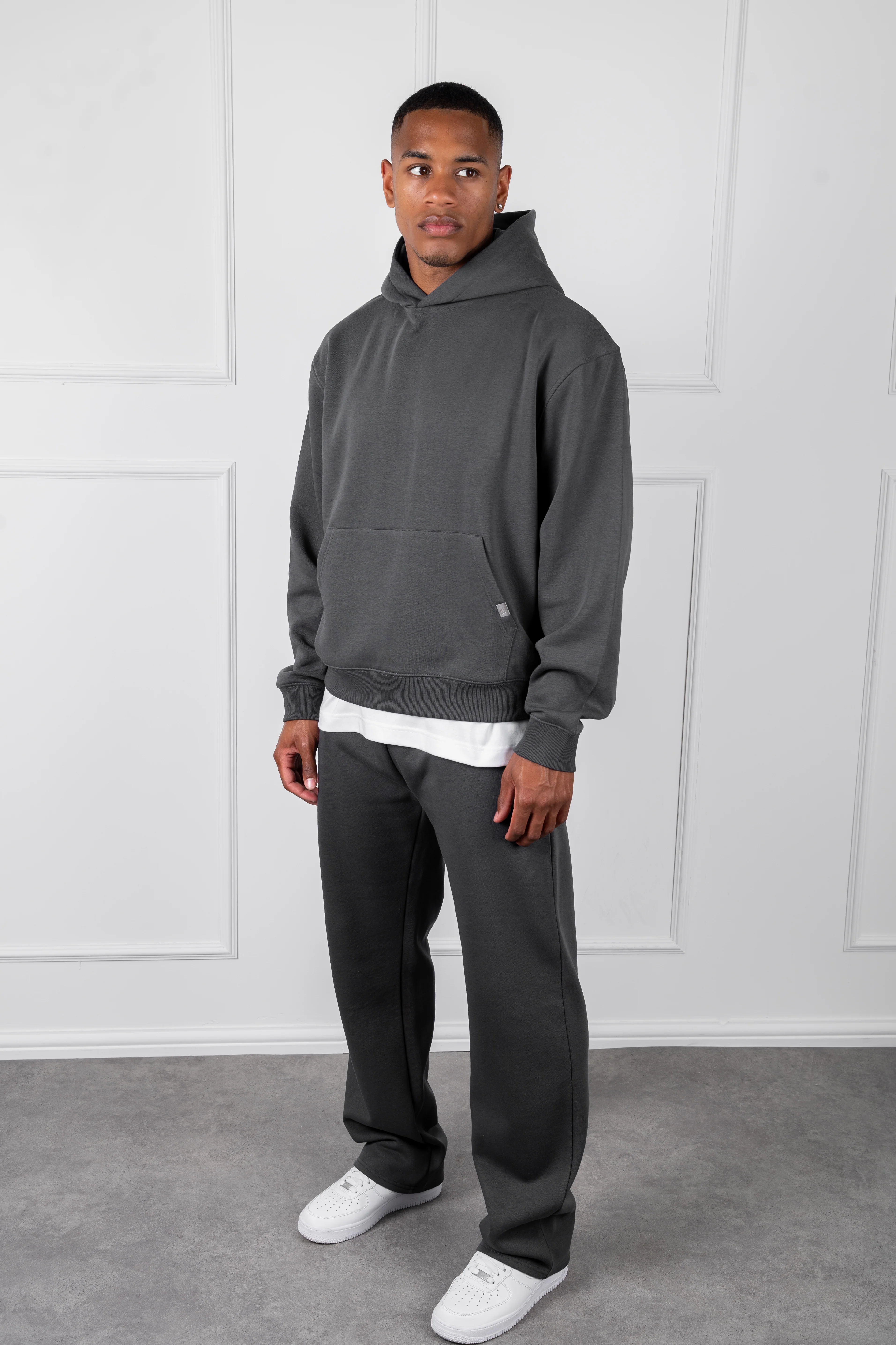 Relaxed Fit Jogger - Charcoal - Image 2